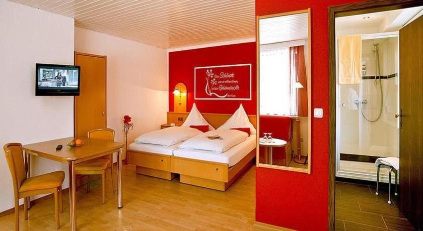 Gasthaus Auerhof Neukirchen  المظهر الخارجي الصورة